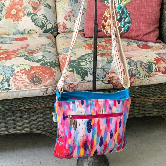 FLORAL MULTI COLOR SUMMER HANDBAG - CROSSBODY/SHOULDER BAG NWT “Art-to-Wear - Picture 12 of 15